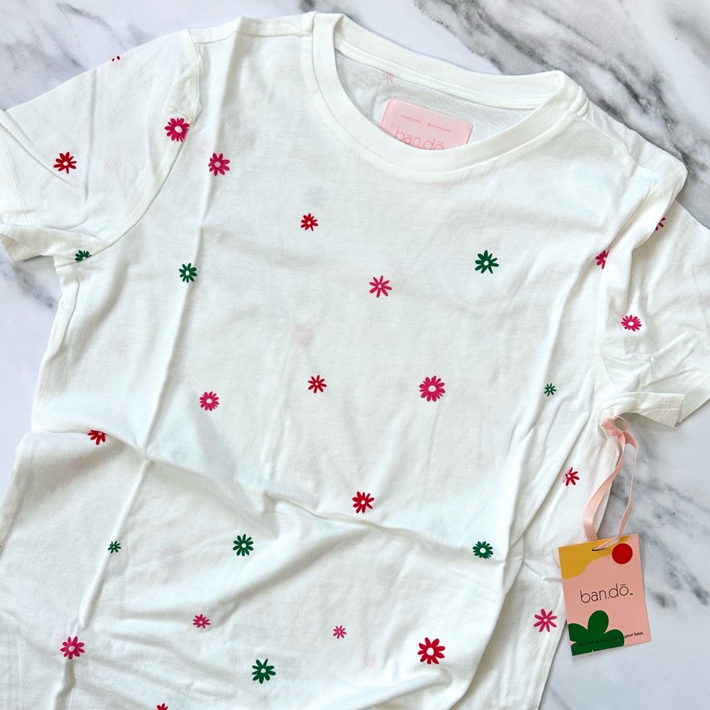 shop bando daisy White Floral T-Shirt forever 21 urban outfitters style